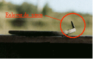 un relever de pince (une réplique de l'usure naturelle du sabot) qui sert à faciliter le départ du pied